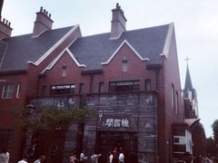 -钟书阁(松江泰晤士小镇店)