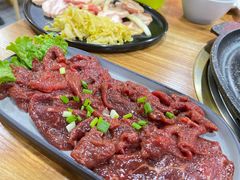 厚牛排-小米烤肉·和牛原切-创意韩料(东关店)