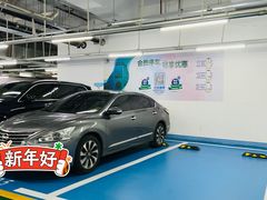 -新世界新丸中心-地下停车场