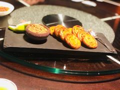 鸭肝酱伴葱油饼-杭州西子湖四季酒店·金沙厅