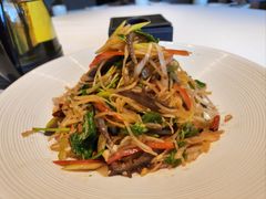 海参老虎菜-如一烤鸭
