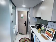 -东方体育中心(地铁站)