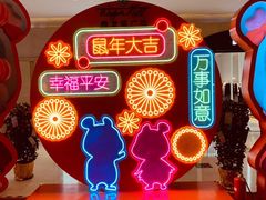 -梅龙镇广场