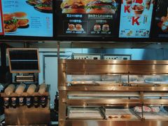-肯德基(珠峰店)