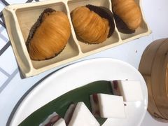 榴莲千丝酥-稻香酒家·34年老字号·港式粤菜(汉街店)