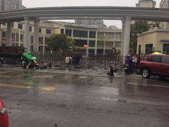 -莘城学校羽毛球馆