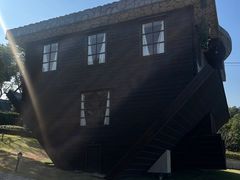 -金山农民画村-枫泾波兰倒置屋