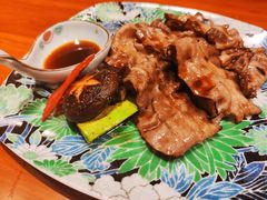 -山川小町·极番烧肉(新地假日广场店)