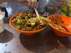 -玲玲米粉·新疆现炒米粉(大十字总店)