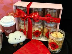 -红宝石·鲜奶小方·海派西点房(南丹店)