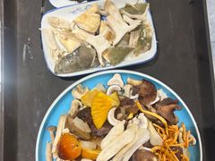 -菌之家·专业纯野生菌火锅·特色炒菌