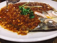油浸鱼-老闵田螺馆·南昌特色小炒(梦时代店)
