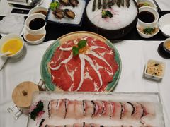 -红鼎豆捞·非遗鲍皇汤火锅(宝丰路店)