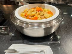-上海西藏大厦万怡自助餐厅(徐汇店)