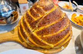 Artful Big Flower Roll