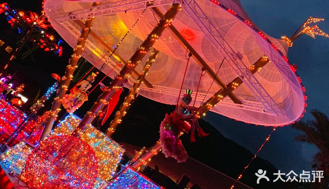 是有故事情节的烟火表演