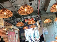 大堂-炉小二铜锅牛蛙•川湘菜(三里屯店)