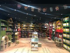 -钟书阁(珍园店)