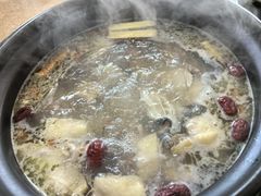 -濠轩阁特色生蚝火锅(水湾路店)