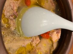 -云海肴·汽锅鸡·云南菜(天山百盛优客店)