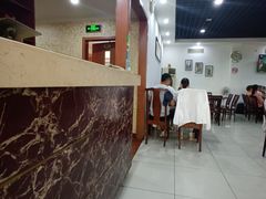 -华航饭店(华馨小区店)