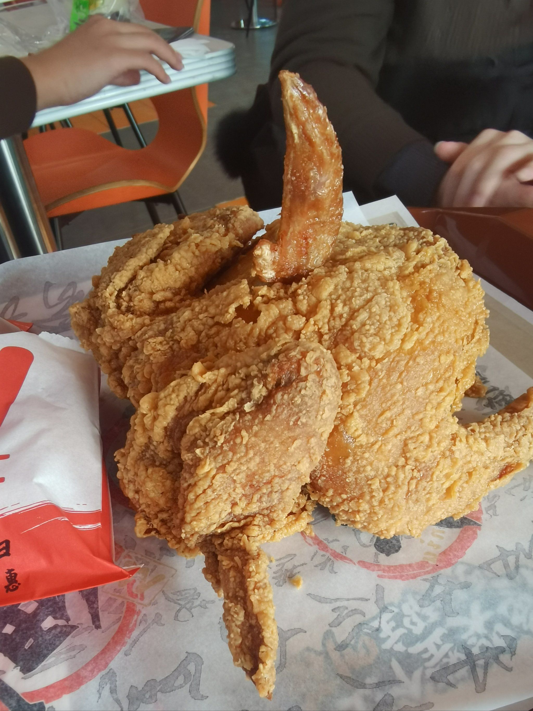 华莱士炸整鸡好好吃啊