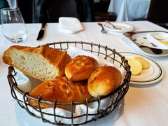 餐前包-Wolfgang’s Steakhouse 沃夫冈牛排馆(上海白玉兰广场店)