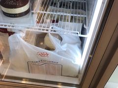 -红宝石·鲜奶小方·海派西点房(丰庄店)