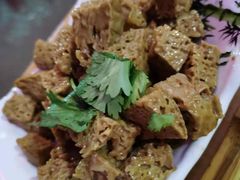 -东家小院金汤酸菜鱼(南阳路店)