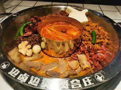 -贤合庄卤味火锅(时代广场店)