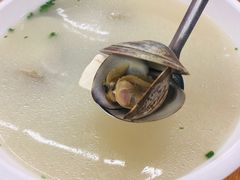 沙白豆腐芜茜汤-明记海鲜大排档(巽寮湾店)