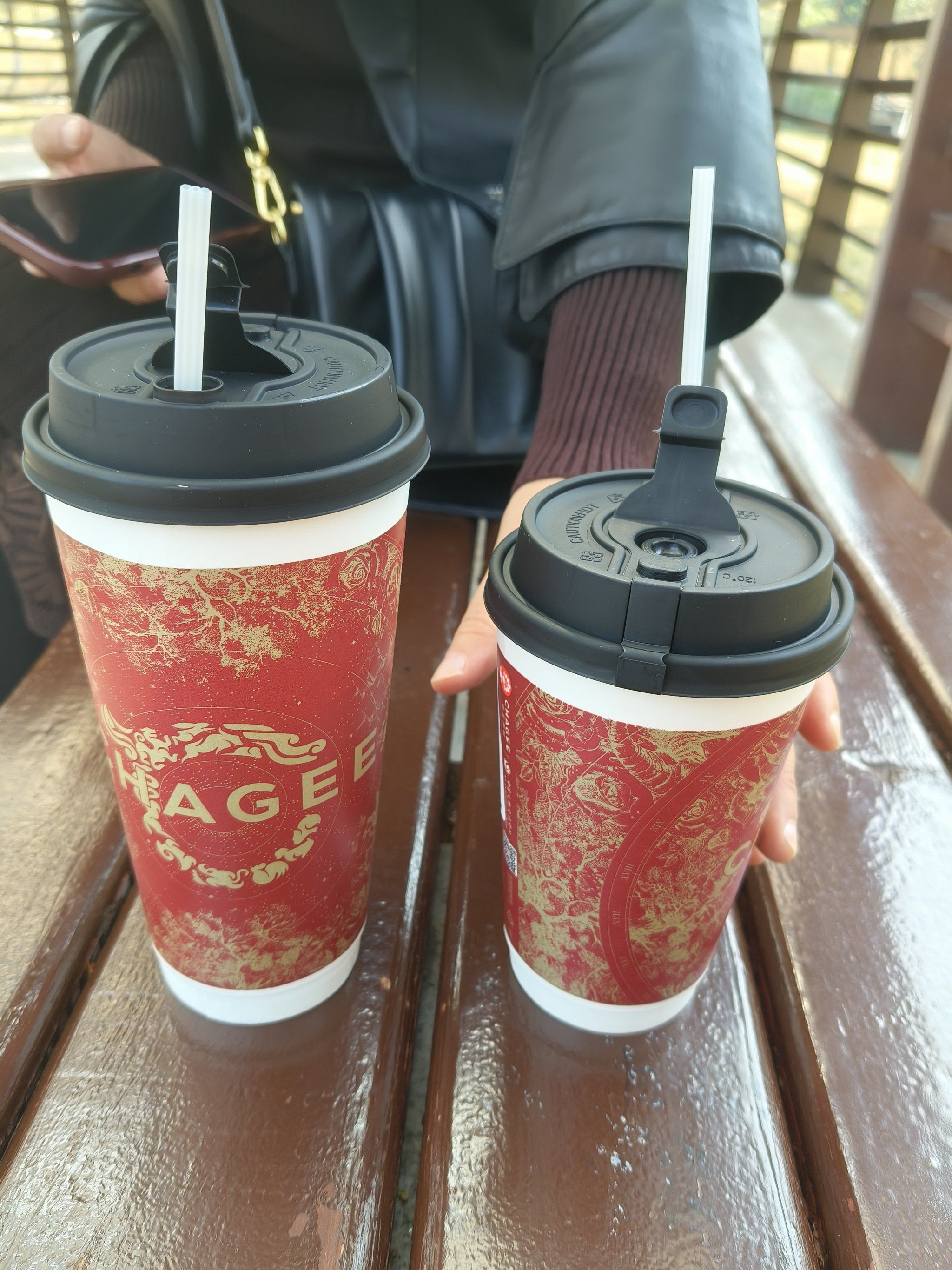 打底是糯米香茶,但奇就奇在我并不喜欢吃糯米,可对糯米打底的茶毫无