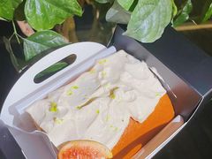 -白蘭BLANK(杭州湖滨银泰in77C区店)