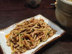 鱼香肉丝-三俞竹苑(红旗街万达店)