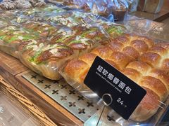 -红跑车蛋糕世界(网巾市店)