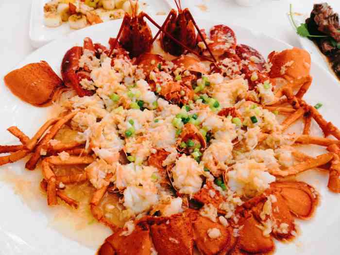 今日又过来华丽宫打卡了,园林布局的酒楼,溜娃饮茶一流嘻嘻.