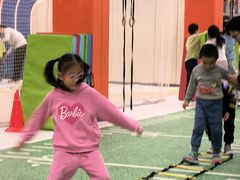 -悦动体能篮球羽毛球网球(三里河店)