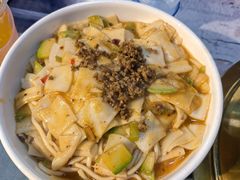 炒面片-聚雅美食