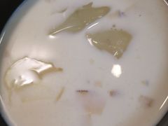 -志龙皇冠吃货椰子铺
