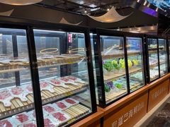 面包甜点陈列柜-圣罗巴海鲜自助(黑金店)