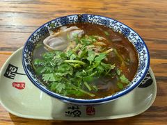 -叶新小吃店(来凤小区总店)