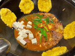 -六州府地锅鸡·农家菜·龙虾(未来科技城店)