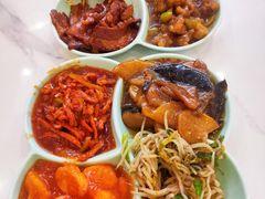 -晓宇盒饭(民安街店)