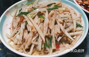 Stir-Fried Lotus Root Strips
