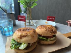 -必胜客(江桥万达店)