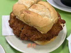 猪扒包-胜利茶餐室