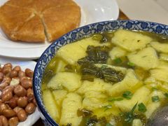 -乡土特色.冷锅鱼.牦牛肉汤锅