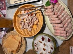 -尚尚仙·酸汤猪手·猪肚鸡火锅(华联万柳购物中心店)