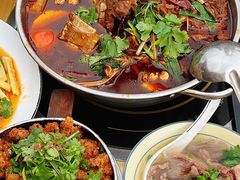 -大众跷脚牛肉馆·非遗传承单位(峨眉山店)