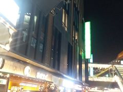 -江燕路万科里